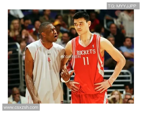 姚明在巅峰对决中战胜詹姆斯展现中国篮球的力量与荣耀